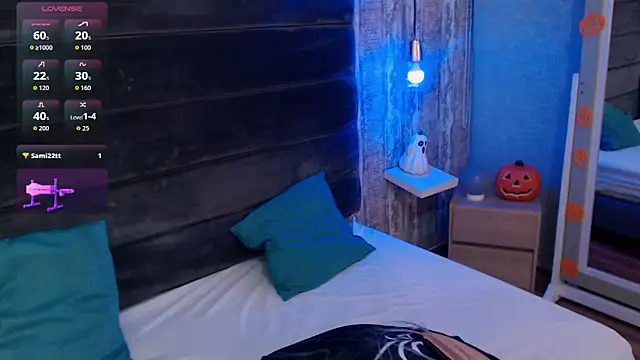 CrystalWoods94 online show from 10.25.25