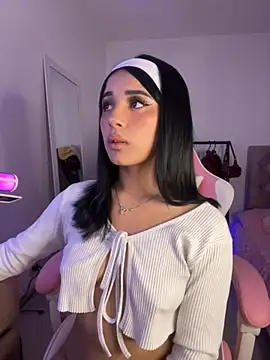 Emily-14 online show from 09.25.25