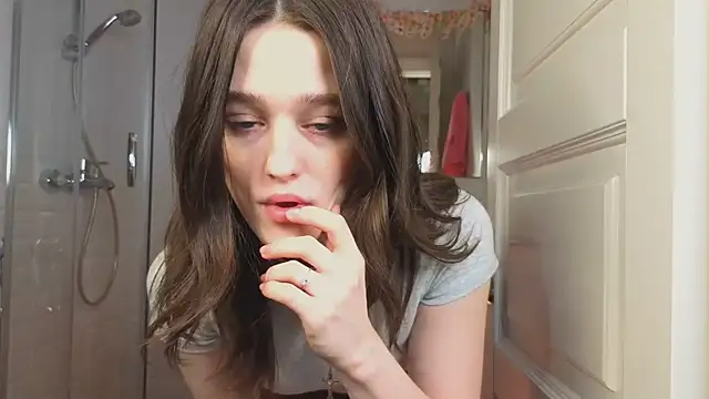 Snapshot of Mia_Mia_M chatting on 02.08.25 Mia Mia M online show from 02.08.25