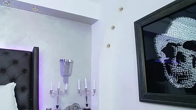 Snapshot of SkylerSpark chatting on 01.20.25 SkylerSpark online show from 01.20.25