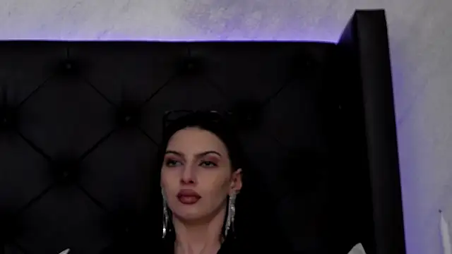 Snapshot of SkylerSpark chatting on 02.23.25 SkylerSpark online show from 02.23.25