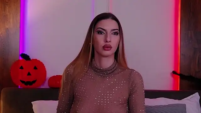 Snapshot of SkylerSpark chatting on 10.27.25 SkylerSpark online show from 10.27.25