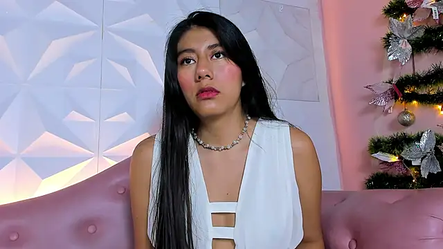 Snapshot of CarlaAlvez chatting on 12.31.24 CarlaAlvez online show from 12.31.24