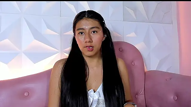 Snapshot of CarlaAlvez chatting on 01.20.25 CarlaAlvez online show from 01.20.25