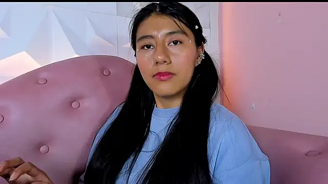 Snapshot of CarlaAlvez chatting on 01.20.25 CarlaAlvez online show from 01.20.25
