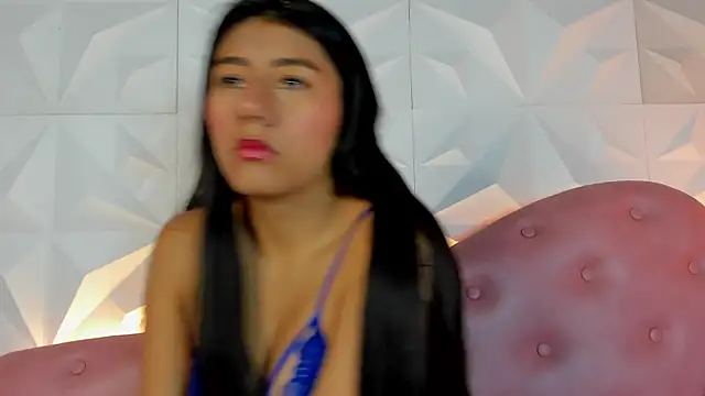 Snapshot of CarlaAlvez chatting on 01.29.25 CarlaAlvez online show from 01.29.25