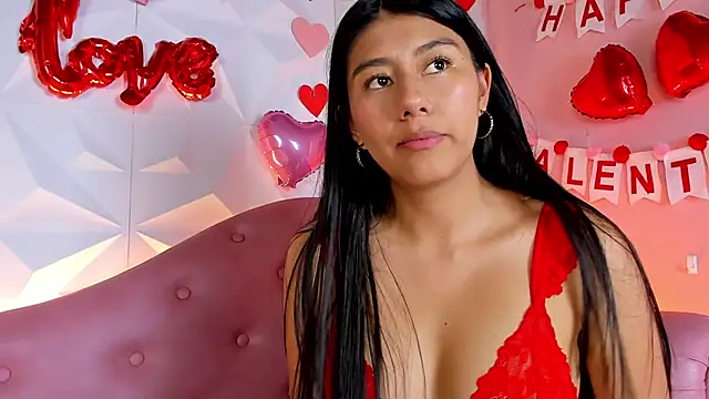 Snapshot of CarlaAlvez chatting on 02.13.25 CarlaAlvez online show from 02.13.25