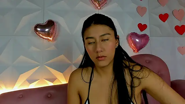 Snapshot of CarlaAlvez chatting on 02.18.25 CarlaAlvez online show from 02.18.25