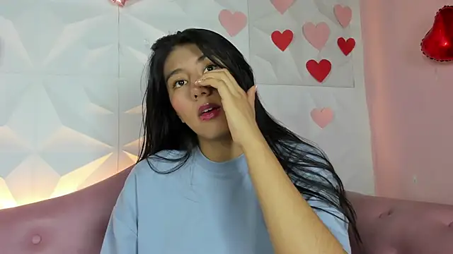 Snapshot of CarlaAlvez chatting on 02.23.25 CarlaAlvez online show from 02.23.25