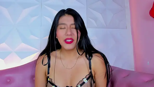 Snapshot of CarlaAlvez chatting on 03.14.25 CarlaAlvez online show from 03.14.25
