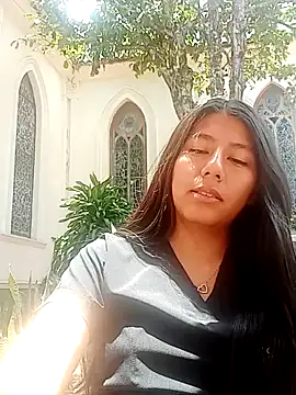 Snapshot of CarlaAlvez chatting on 09.23.25 CarlaAlvez online show from 09.23.25