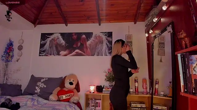 cuteweed420 online show from 04.17.26