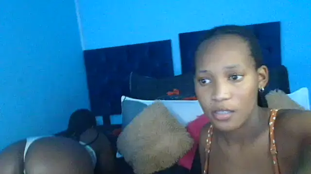 Conniesmall online show from 02.01.25