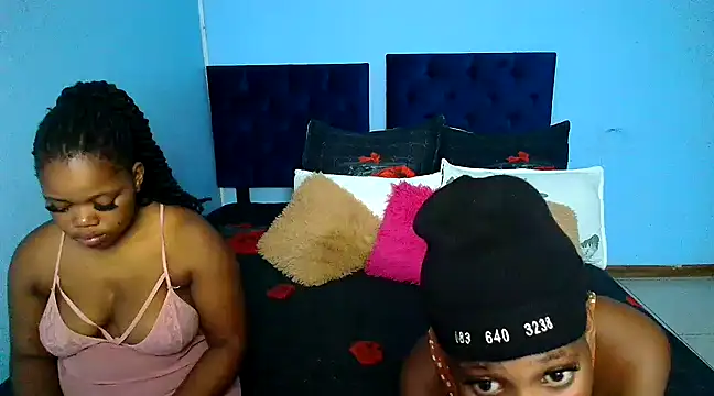 Conniesmall online show from 03.13.25