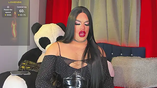 Snapshot of Missisabella_ chatting on 10.15.25 Missisabella  online show from 10.15.25