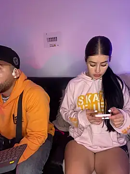 Sweet and caramel online show from 02.02.25