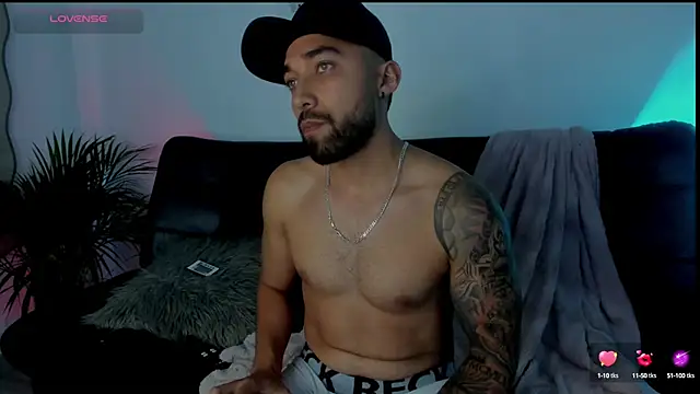 Sweet and caramel online show from 03.06.25