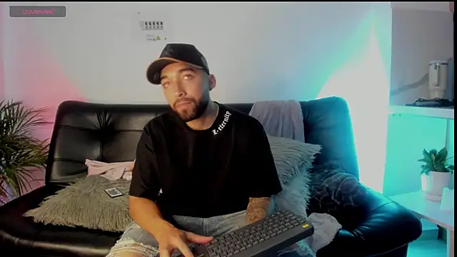 Sweet and caramel online show from 03.09.25