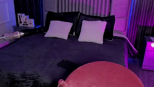 Lillyortiz online show from 12.29.24