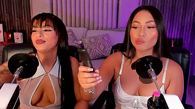 Lillyortiz online show from 11.26.25