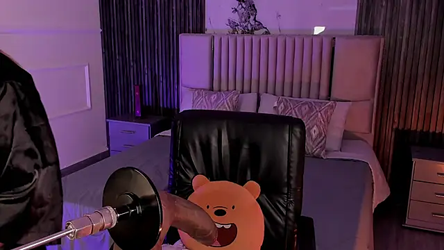 Lillyortiz online show from 03.05.26