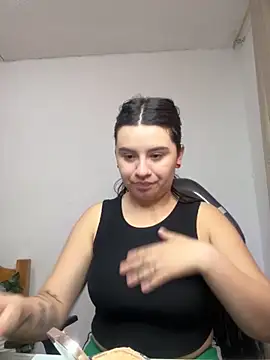 SaraBraun  online show from 09.29.25