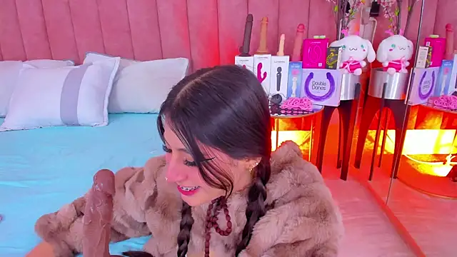 CarolineeMoreno online show from 09.12.25