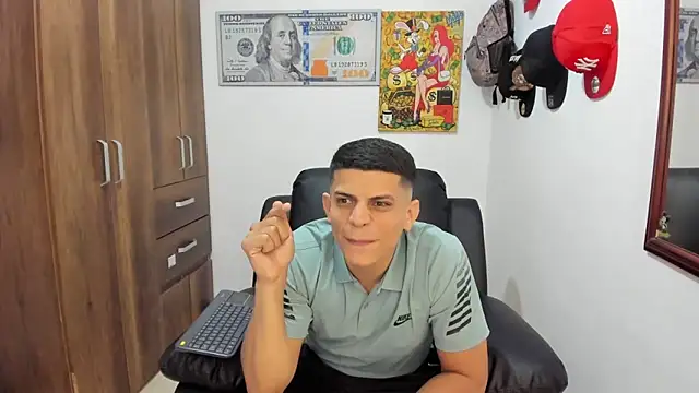 Snapshot of boss_of_cash chatting on 09.27.25 boss of cash online show from 09.27.25