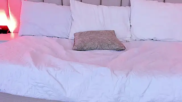 Snapshot of Michell_Wallker chatting on 03.21.25 Michell Wallker online show from 03.21.25