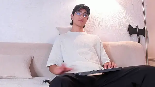 JoshRashfordd online show from 10.31.25