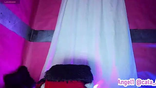 Snapshot of Cata-angel chatting on 03.11.25 Cata-angel online show from 03.11.25