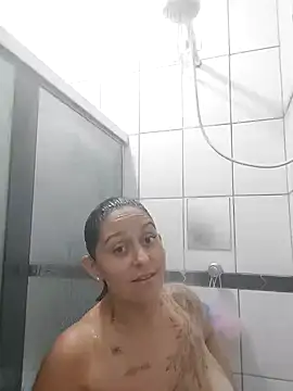 baixinhaloira online show from 12.18.24