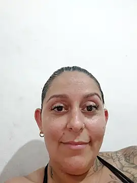 baixinhaloira online show from 02.25.25