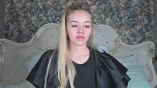 STELLA RICH online show from 01.15.25