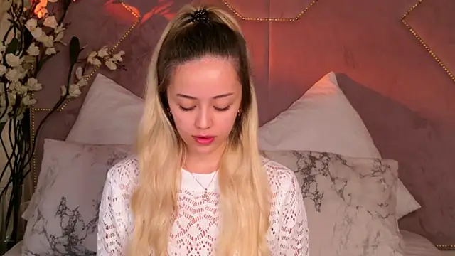 STELLA RICH online show from 09.12.25