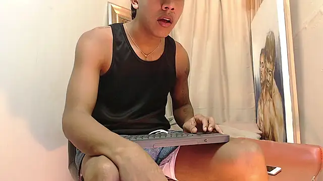 Snapshot of mr_stiven_ chatting on 10.15.25 mr stiven  online show from 10.15.25