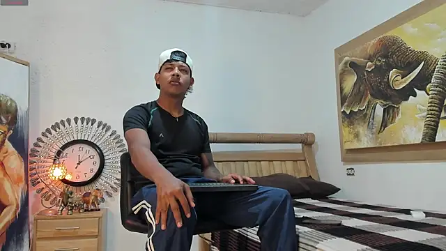 mr stiven  online show from 05.19.26