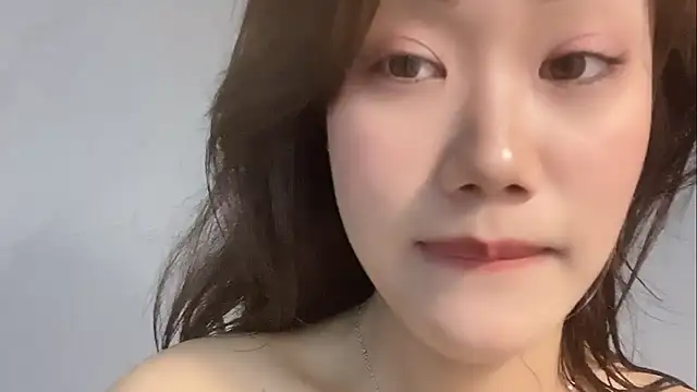 Bella-LL online show from 02.28.25