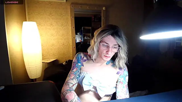 Julia dolls online show from 11.14.25