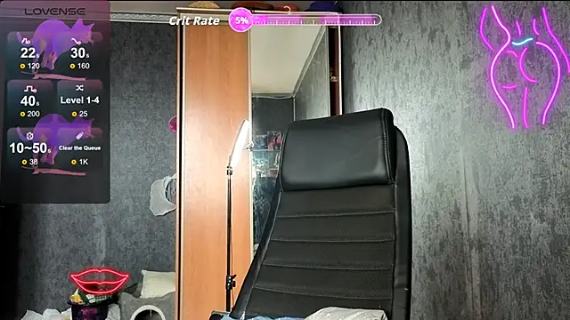 RachelPirce online show from 12.04.25