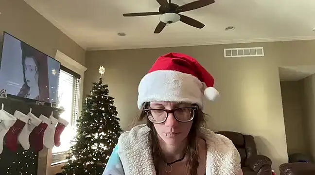 yourstrulylivy69 online show from 12.16.24