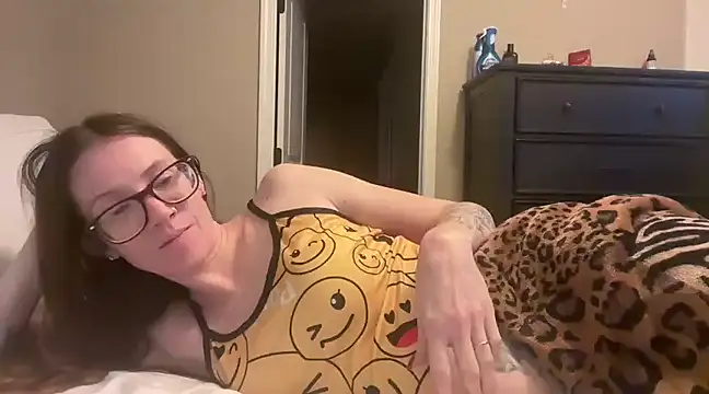 yourstrulylivy69 online show from 01.02.25