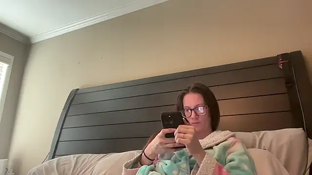 yourstrulylivy69 online show from 01.11.25