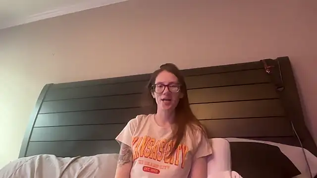 yourstrulylivy69 online show from 02.06.25
