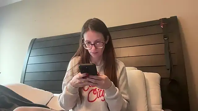 yourstrulylivy69 online show from 02.18.25