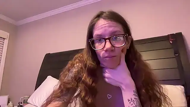 yourstrulylivy69 online show from 02.21.25