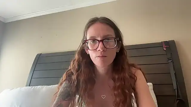 yourstrulylivy69 online show from 02.21.25