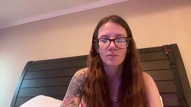 yourstrulylivy69 online show from 02.22.25