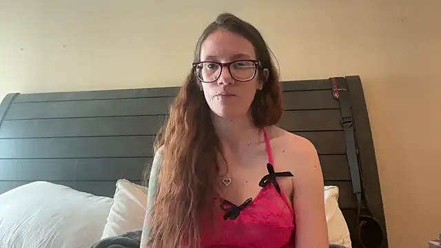 yourstrulylivy69 online show from 02.22.25