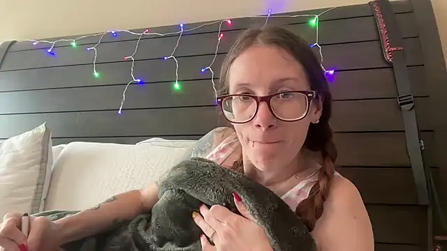 yourstrulylivy69 online show from 02.26.25